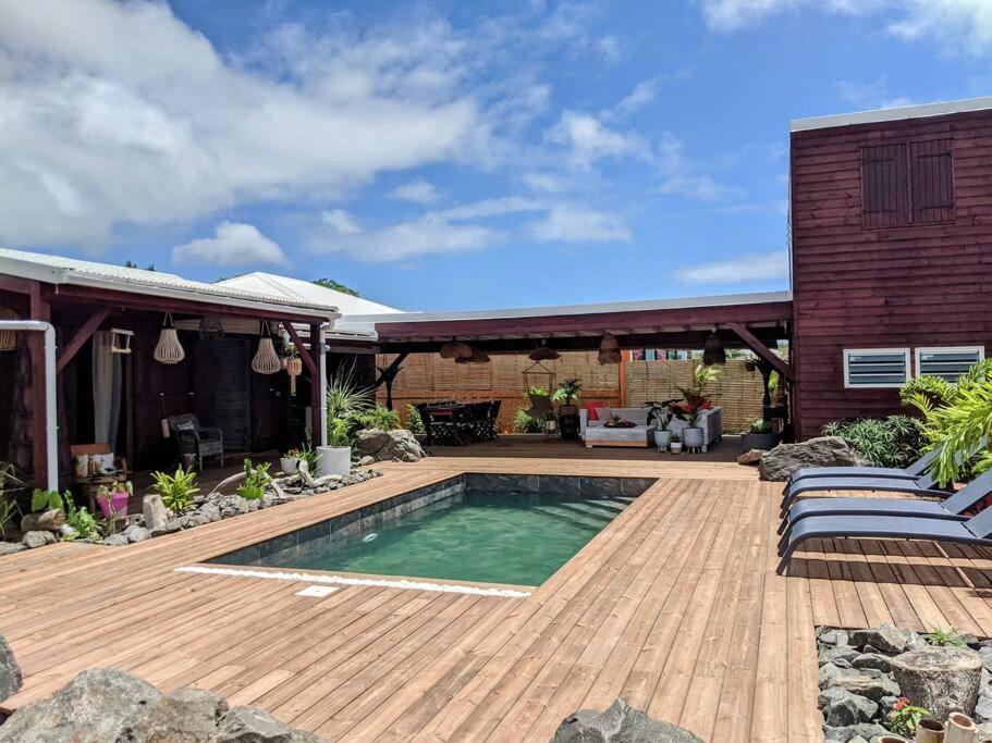 Bois Chic Villa